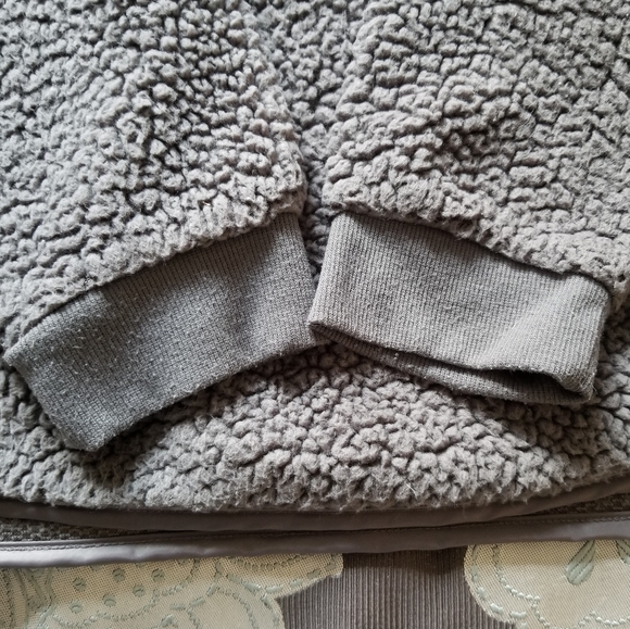 Sherpa pullover - Picture 4 of 4